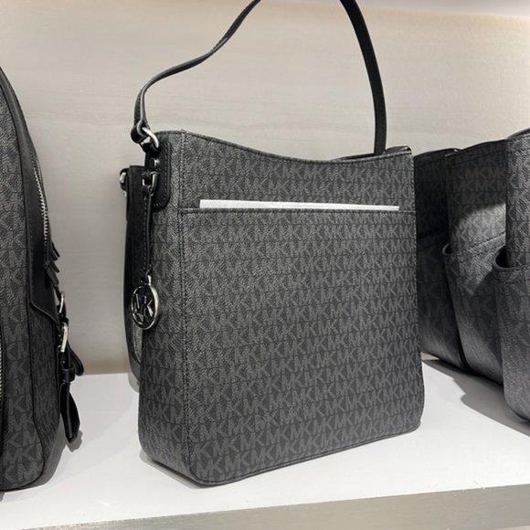 Michael Kors Jet Set Travel Large Messenger Crossbody Bag Black - Picture 9 of 16